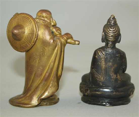 A Chinese gilt bronze figure of a sage and a South East Asian bronze figure of a Buddha, 19th century, 8cm